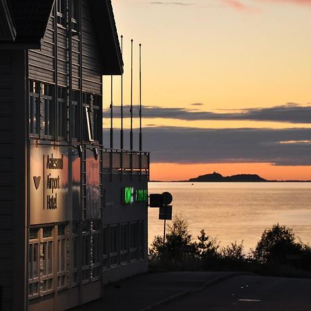 Aalesund Airport Hotel Ytterland Bagian luar foto