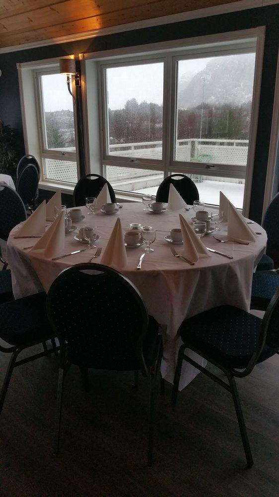 Aalesund Airport Hotel Ytterland Bagian luar foto