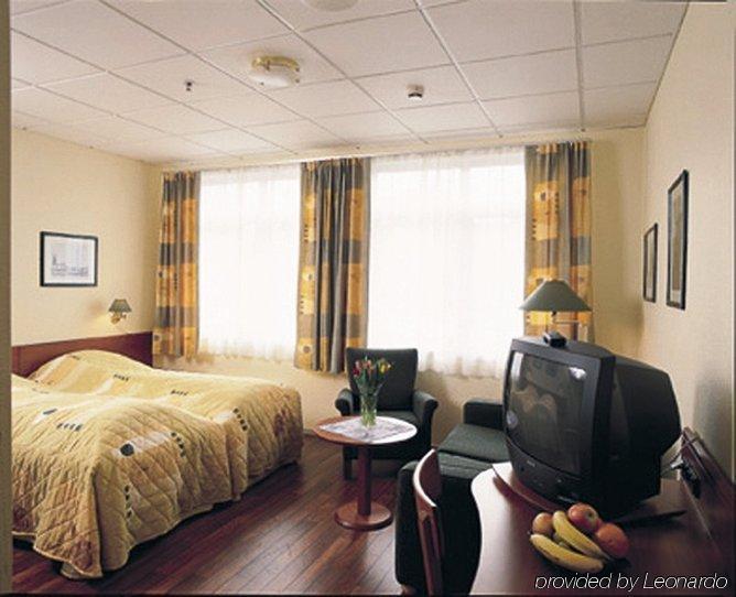 Aalesund Airport Hotel Ytterland Ruang foto