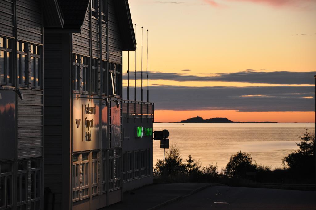 Aalesund Airport Hotel Ytterland Bagian luar foto